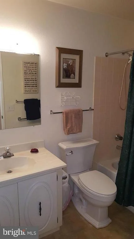 Photo of Unit 152B at 3500 FOREST EDGE DRIVE