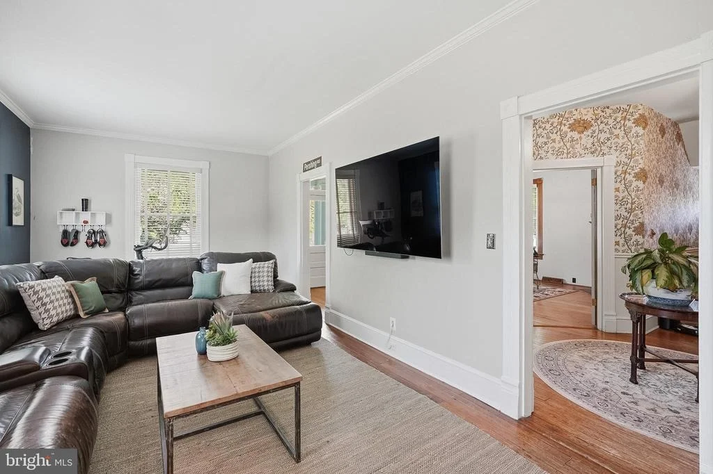 Photo of 9026 SUDLEY ROAD