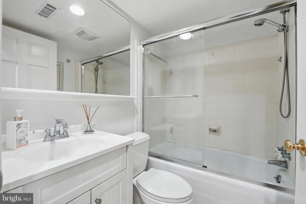 Photo of 969 SPENCER ROAD