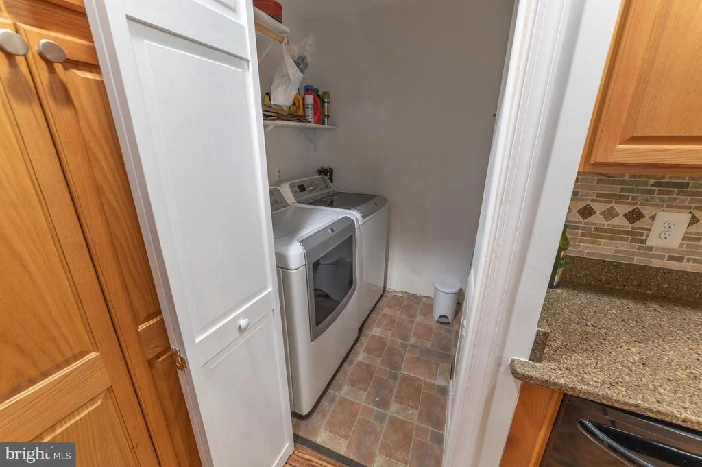 Photo of 2115 STERLING COURT
