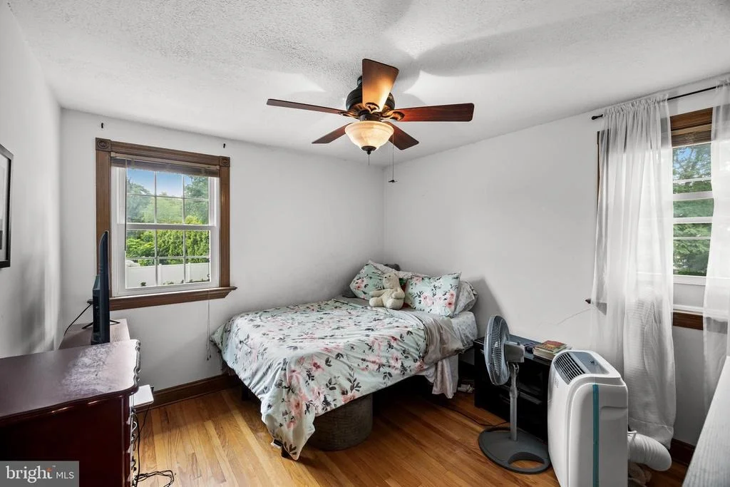 Photo of 52 SUNSET DRIVE