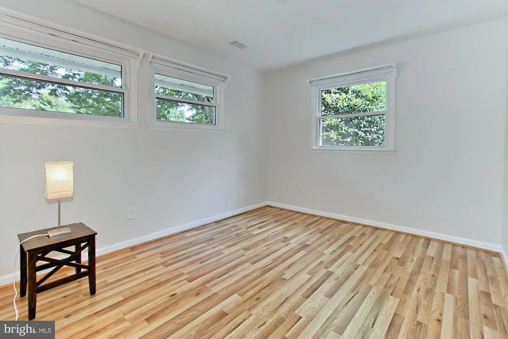 Photo of 5212 JULIET STREET
