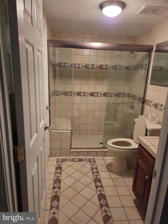 Photo of 6405 CHEW ROAD
