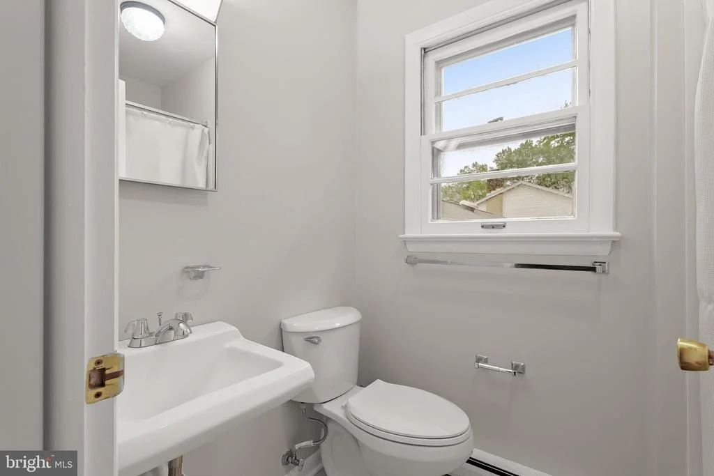 Photo of 6903 GREENVALE COURT