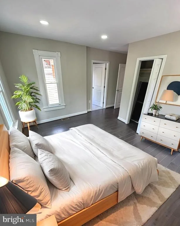 Photo of 1358 VALLEY PLACE SE