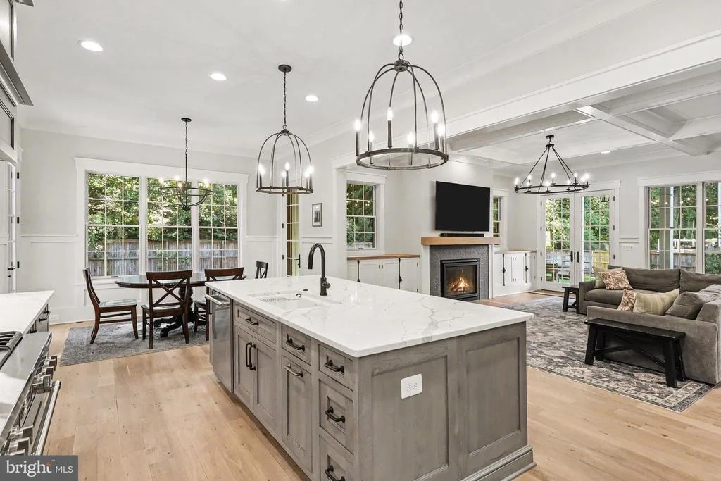 Photo of 2516 RAMBLING ROAD