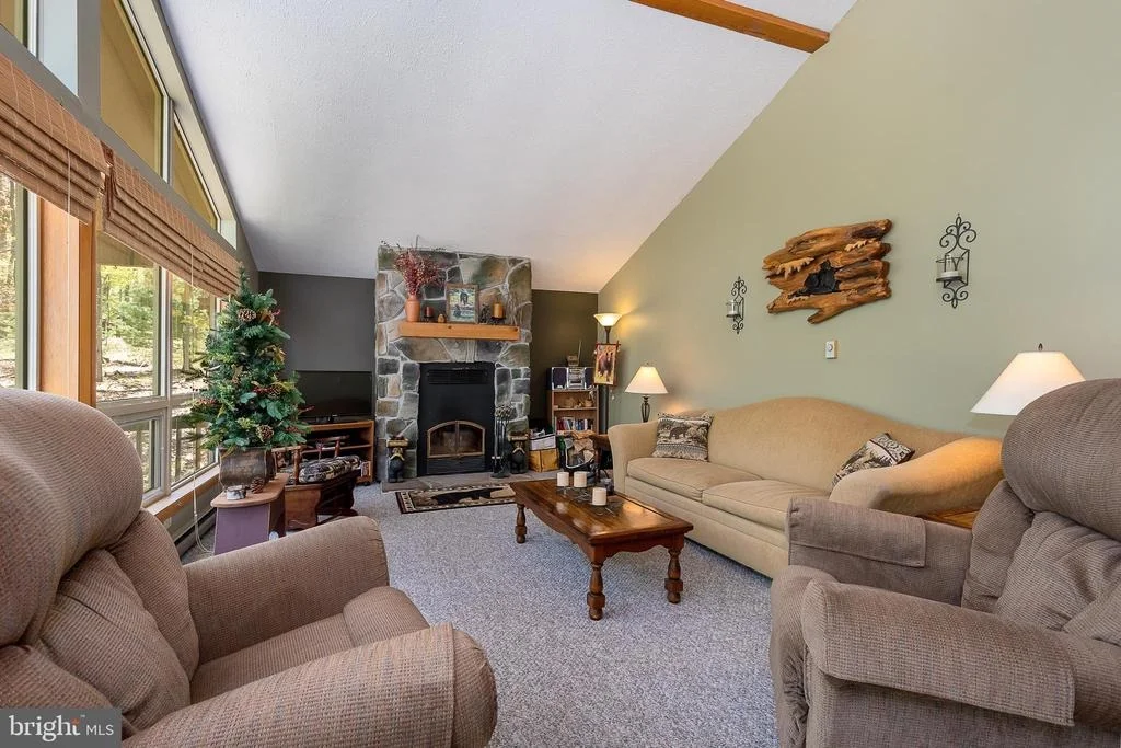 Photo of 365 RIDGE ROAD