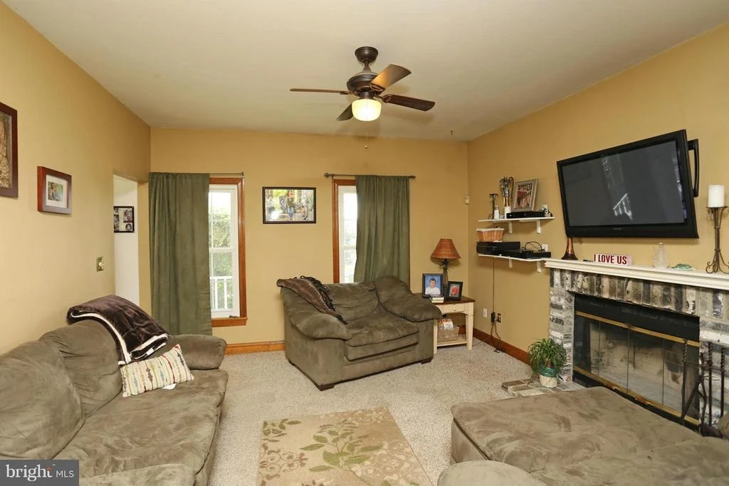 Photo of 3030 LORING DRIVE