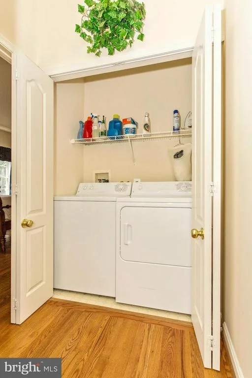 Photo of 2562 BEAR DEN ROAD