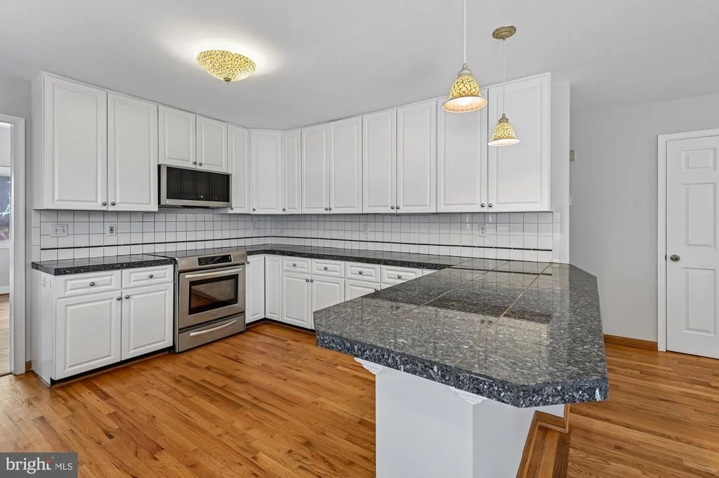 Photo of 5106 THUNDER HILL ROAD