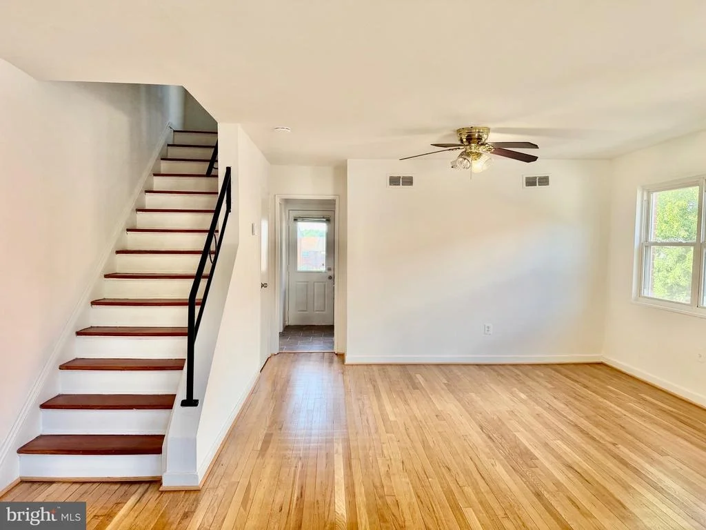 Photo of 6212 CARTERS LANE