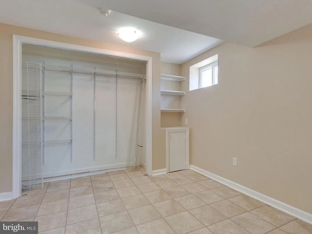 Photo of 8702 VICTORIA ROAD