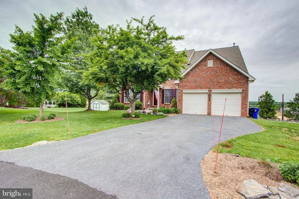 Photo of 6704 SKIPWITH COURT