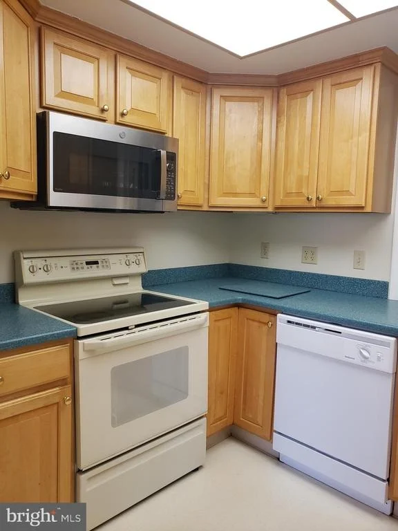 Photo of Unit 72D at 3600 GLENEAGLES DRIVE