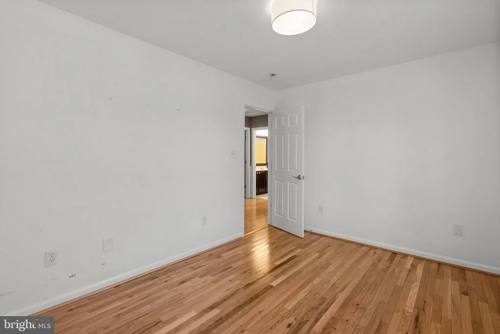Photo of 1117 CRESTHAVEN DRIVE