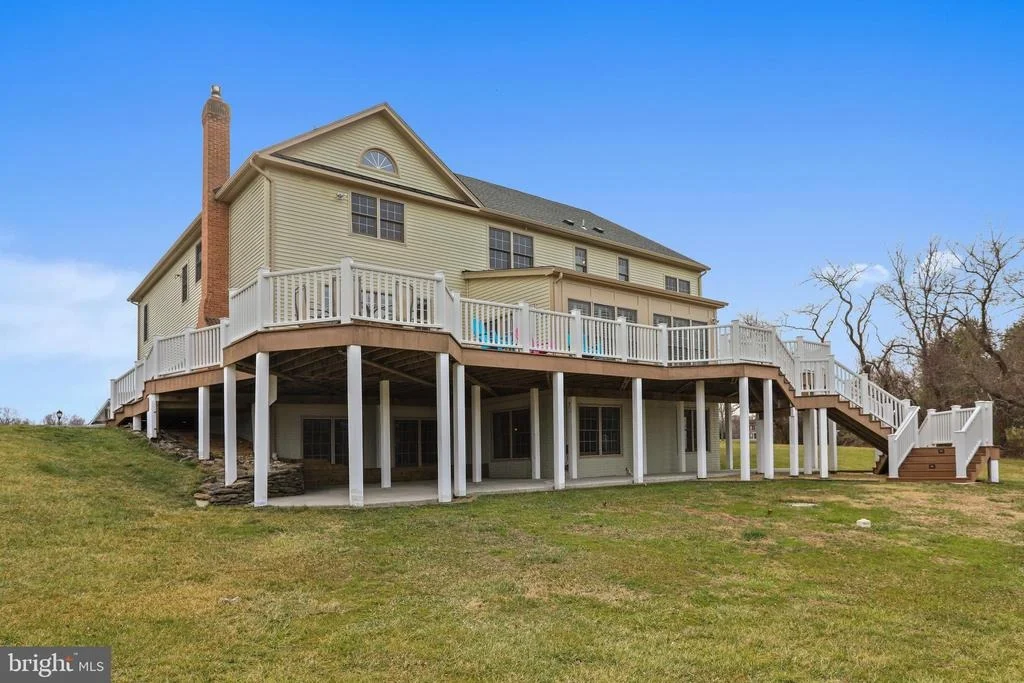 Photo of 24701 FARMVIEW LANE