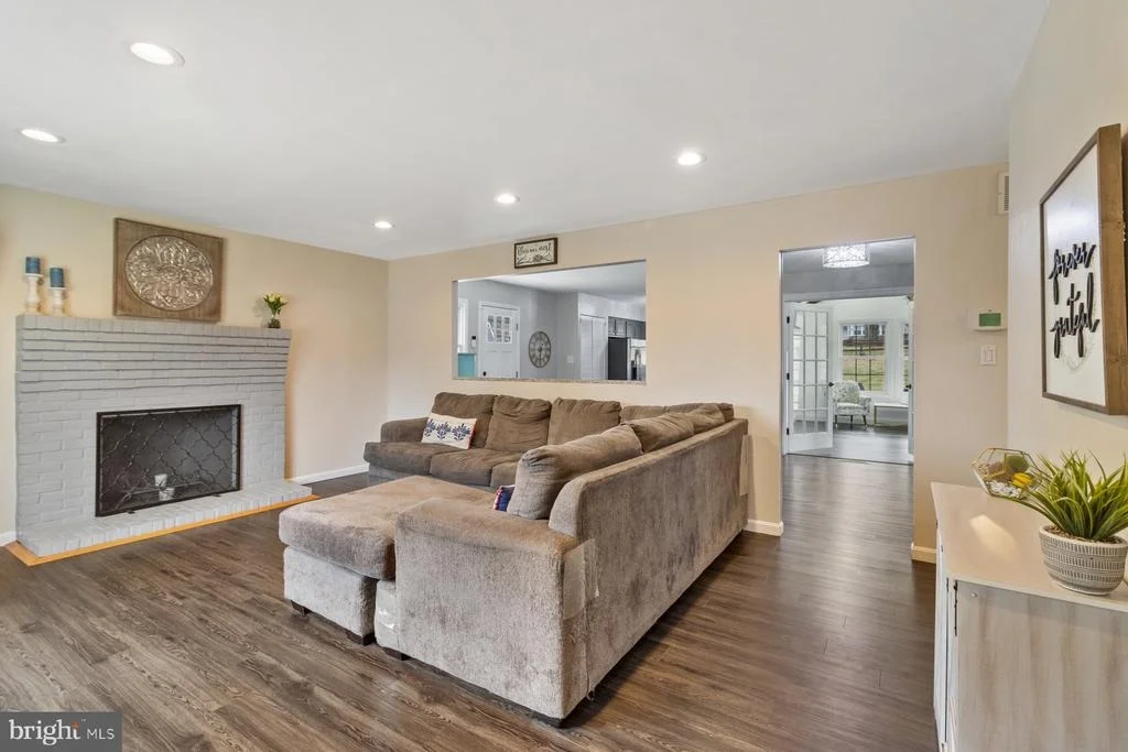 Photo of 5844 TIMBERVIEW DRIVE