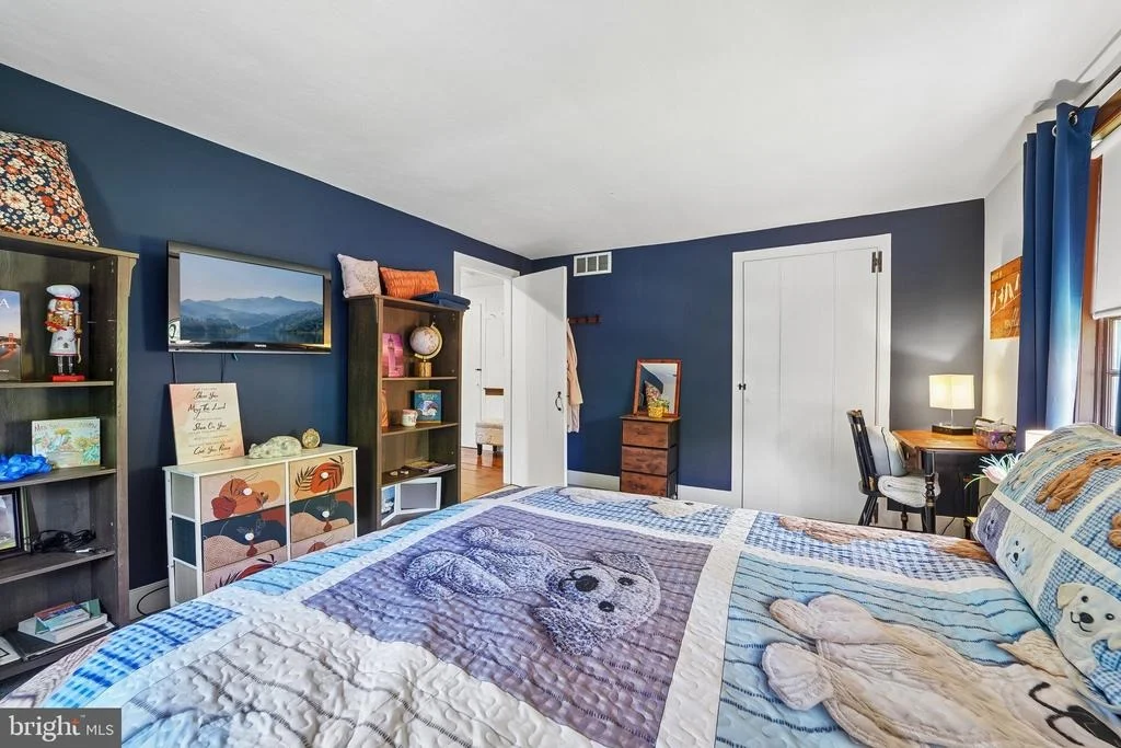 Photo of 355 BROADVIEW LANE