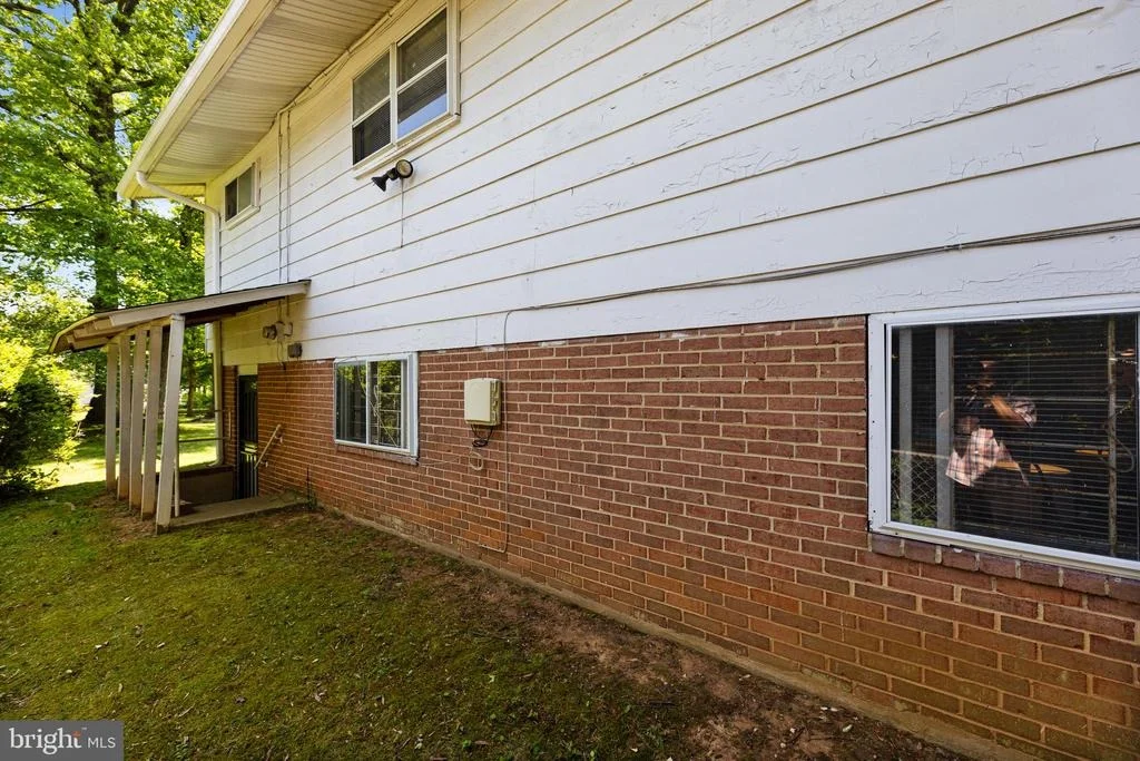 Photo of 6937 NASHVILLE ROAD