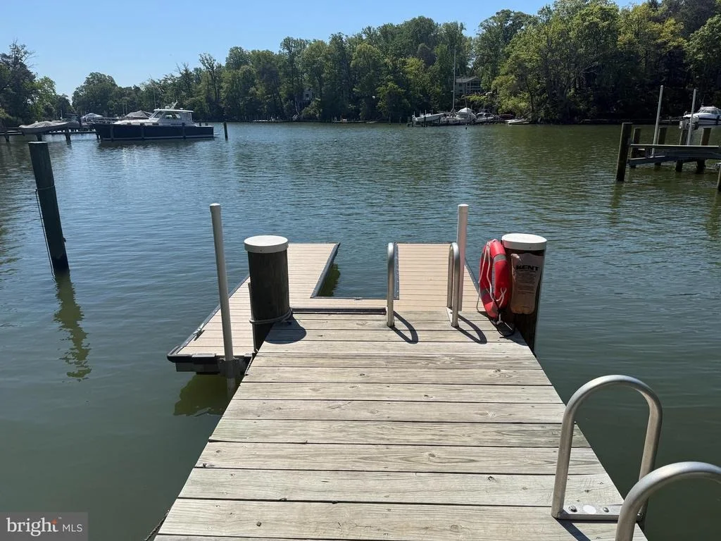 Photo of 1022 HARBOR DRIVE