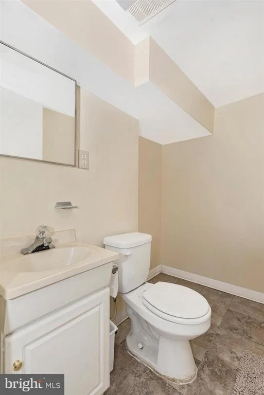 Photo of 3302 JANET ROAD