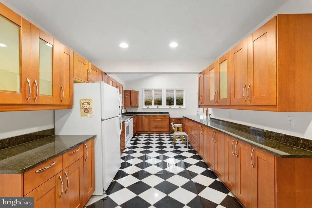 Photo of 7423 EXMORE STREET