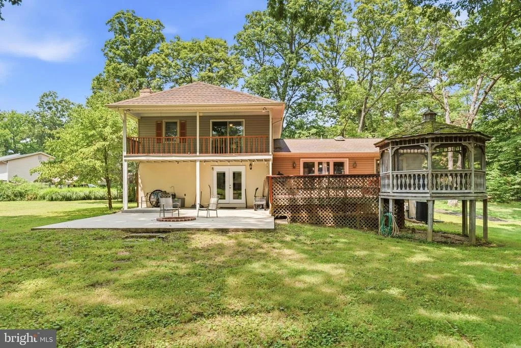 Photo of 6675 OAKWOOD CIRCLE