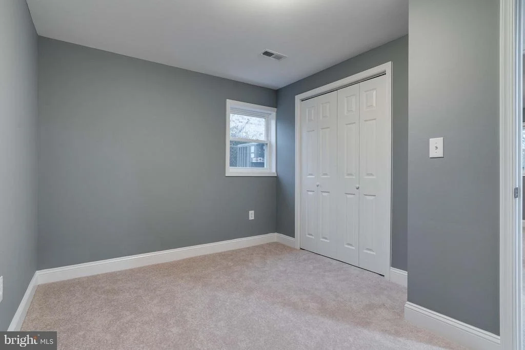 Photo of 7405 WALKER MILL ROAD