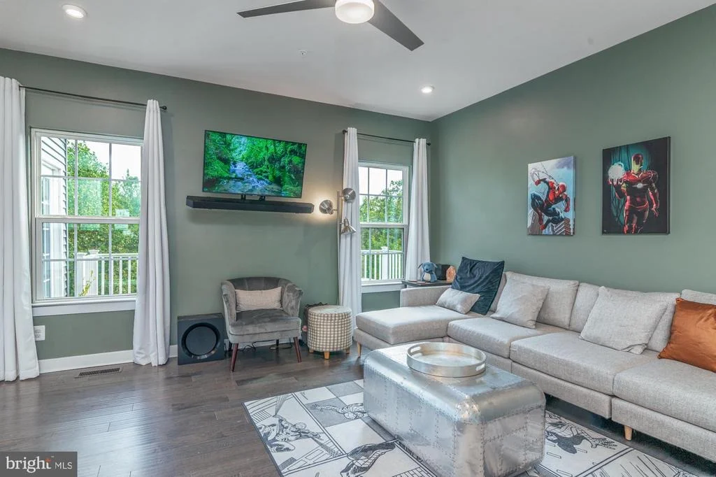 Photo of 405 POTOMAC VIEW PARKWAY
