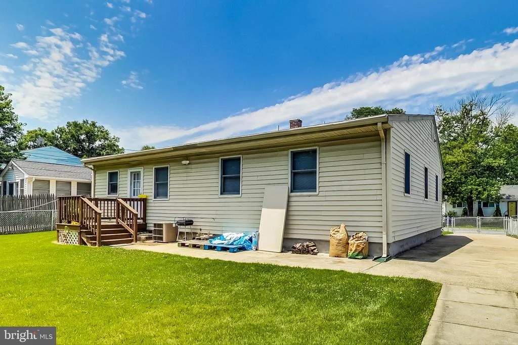 Photo of 1004 5TH STREET