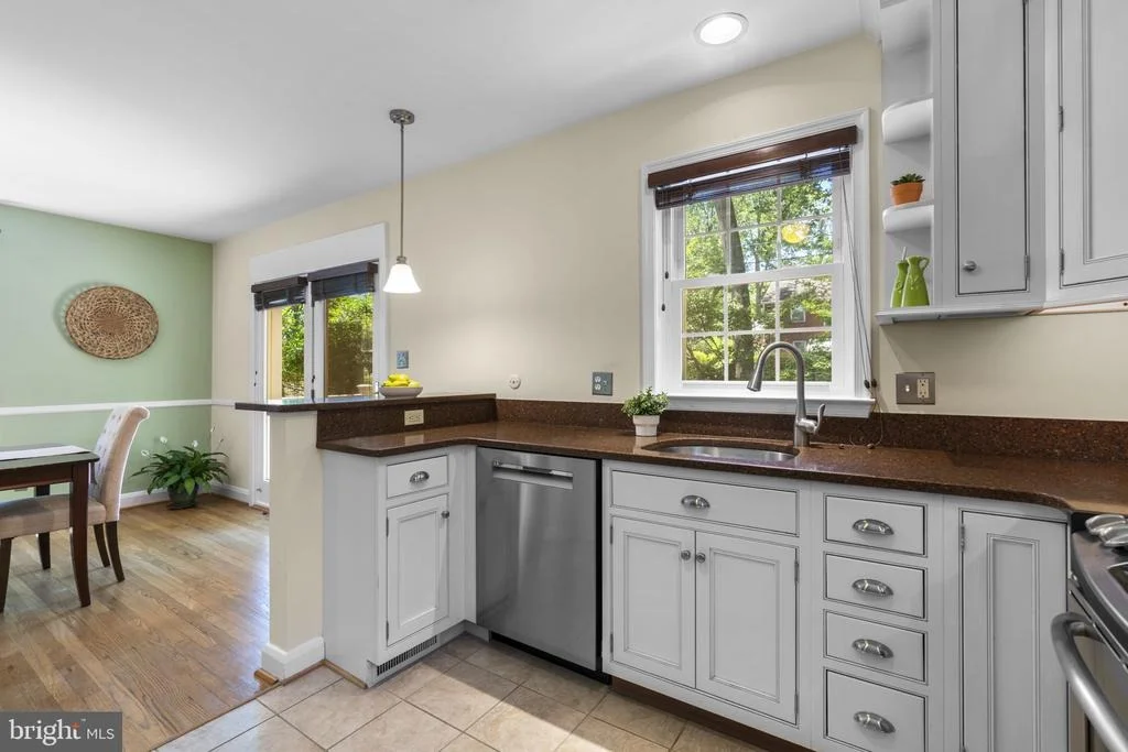 Photo of 28 DUNMORE ROAD