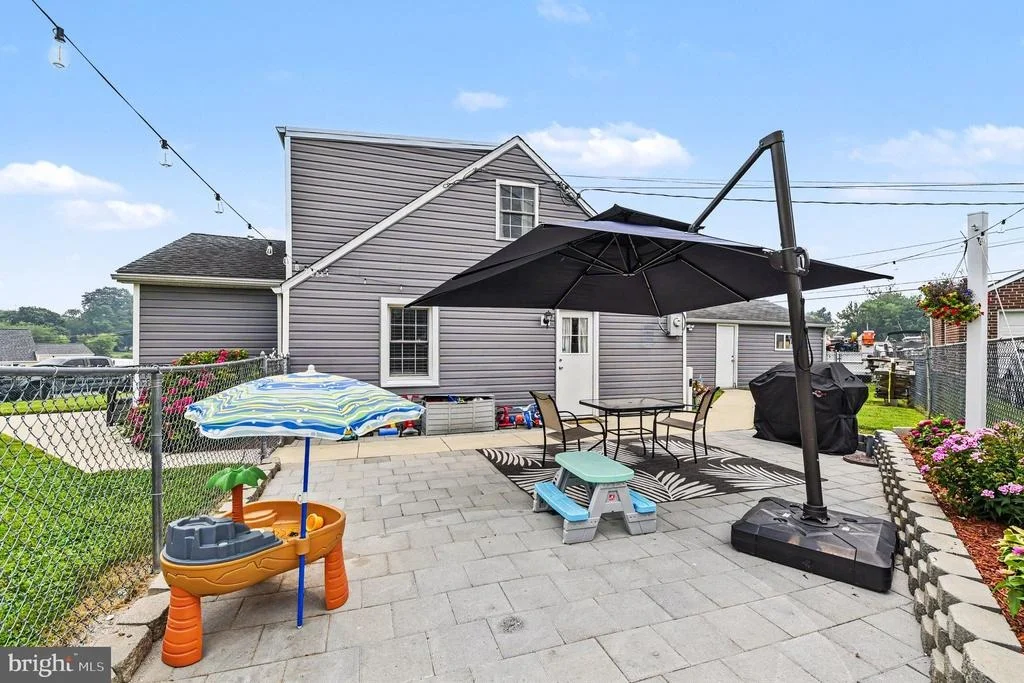 Photo of 3167 BAYBRIAR ROAD