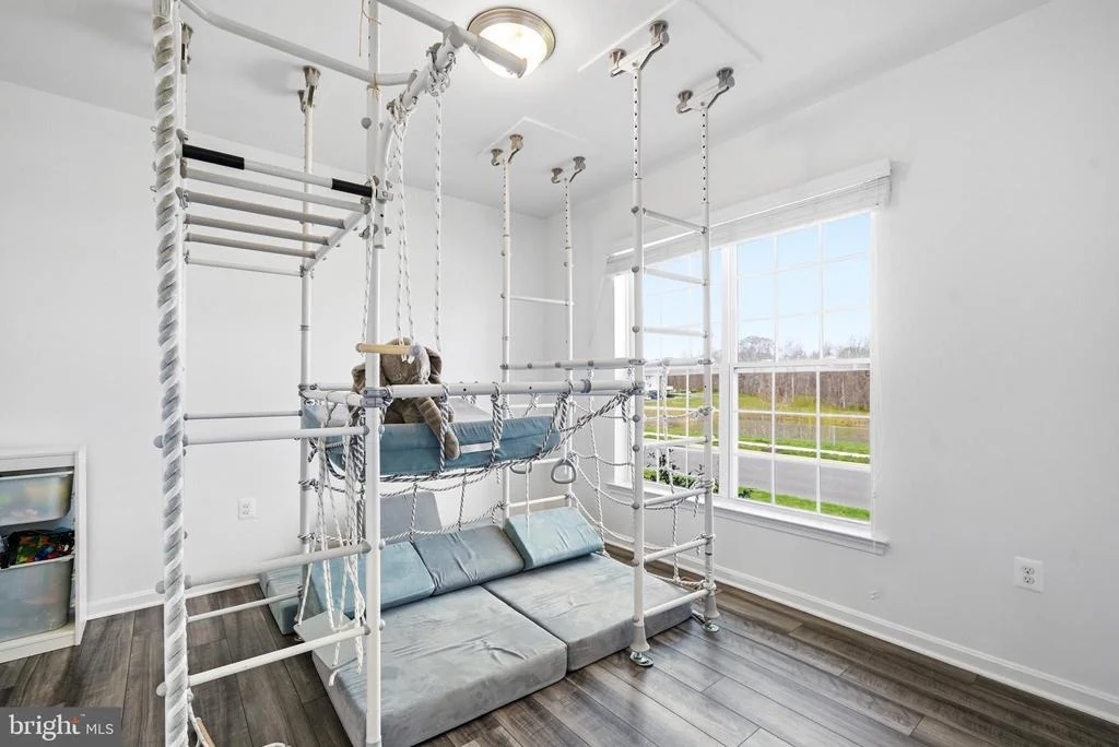 Photo of 23324 LINDSAY DRIVE