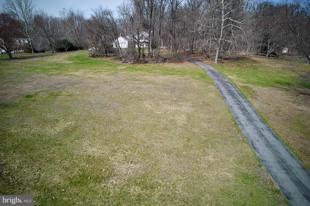 Photo of 8000 SENECA VIEW DRIVE