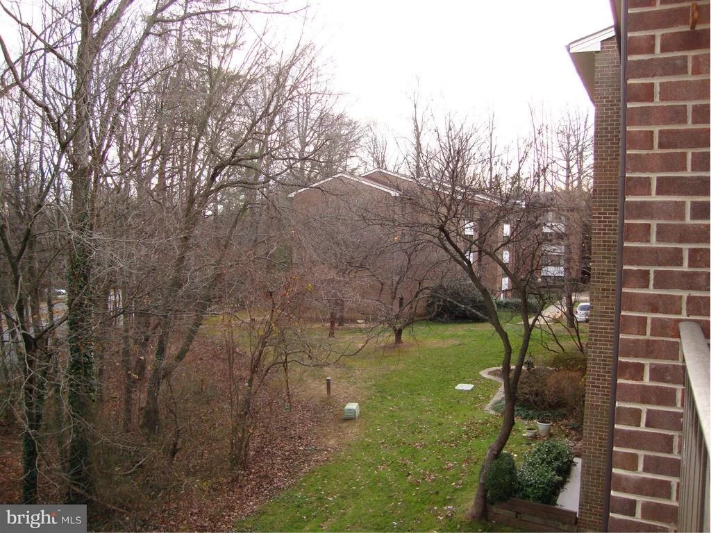 Photo of Unit 21C at 1429 NORTHGATE SQUARE