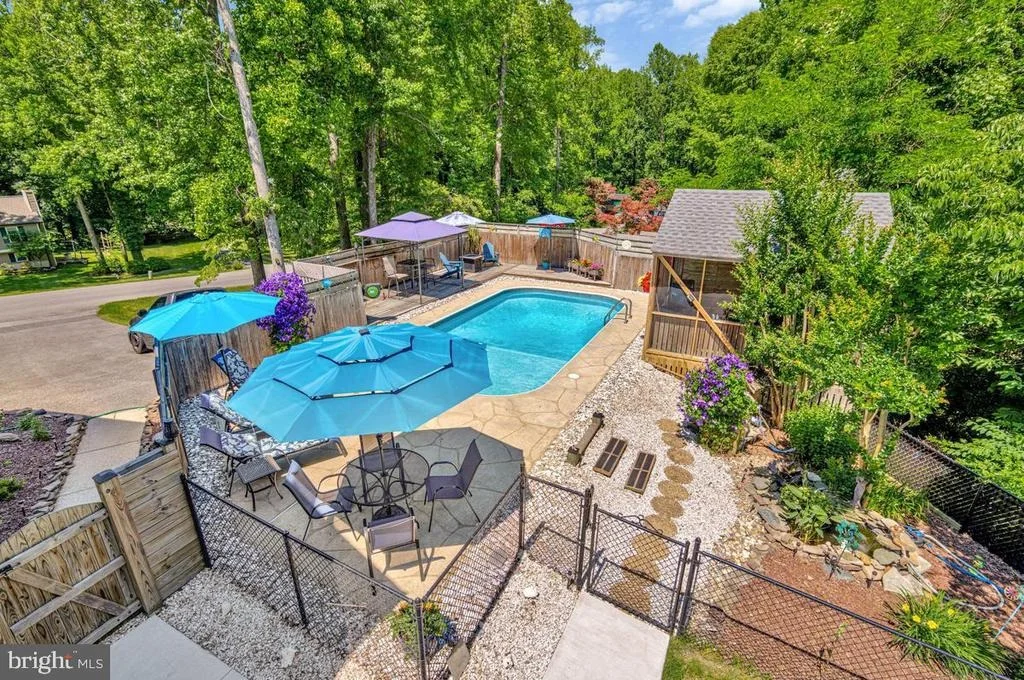Photo of 9017 MEGAN CIRCLE