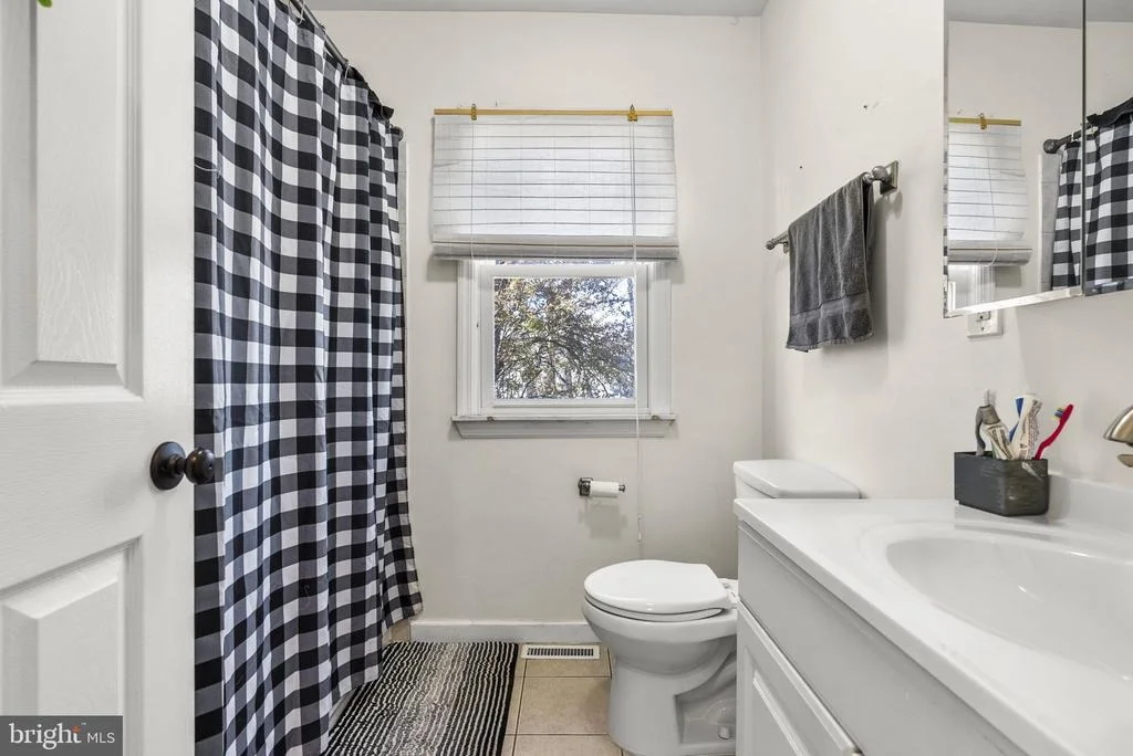 Photo of 61 ALDEN AVENUE