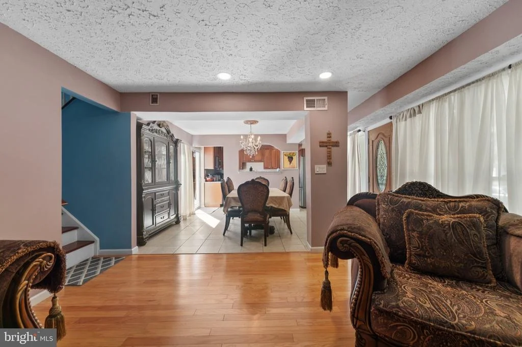 Photo of 11309 CLARA STREET