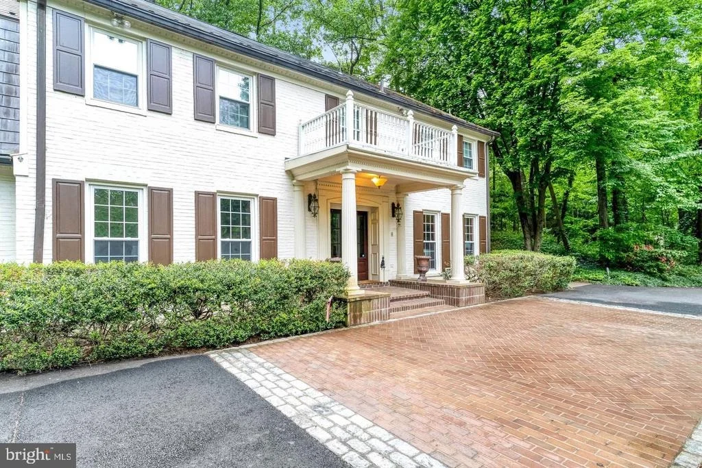 Photo of 7845 OLD DOMINION DRIVE