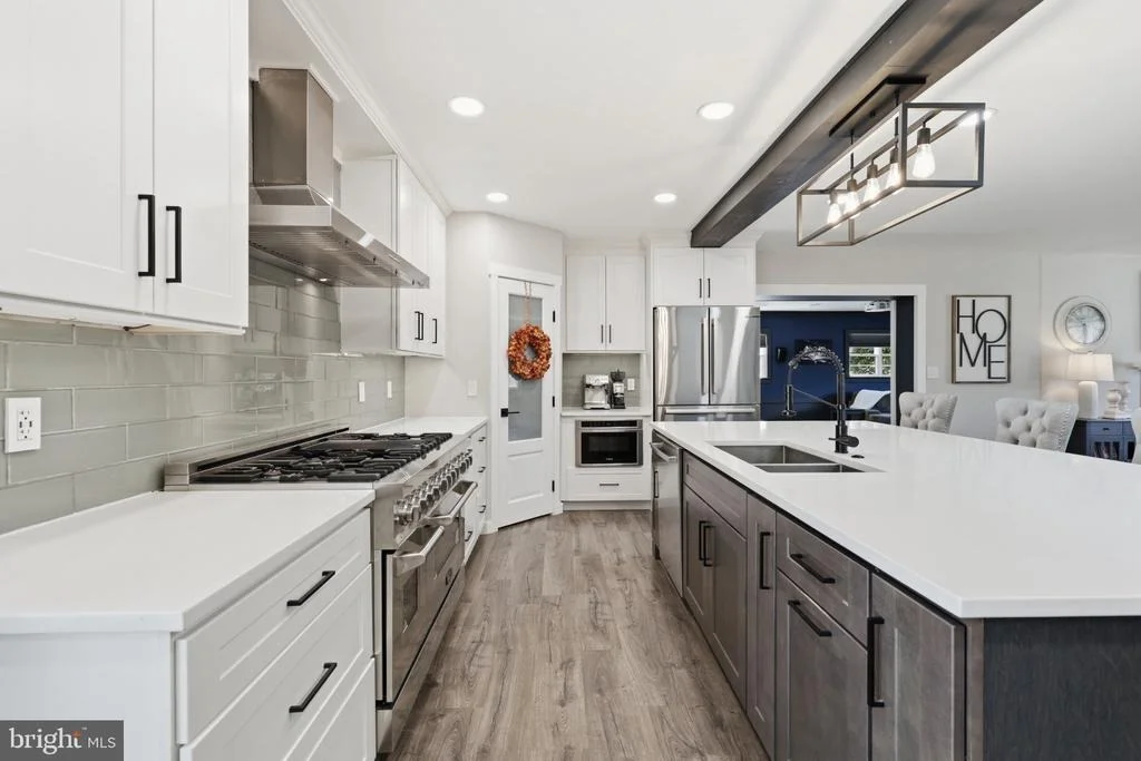 Photo of 6250 DIAMOND DRIVE