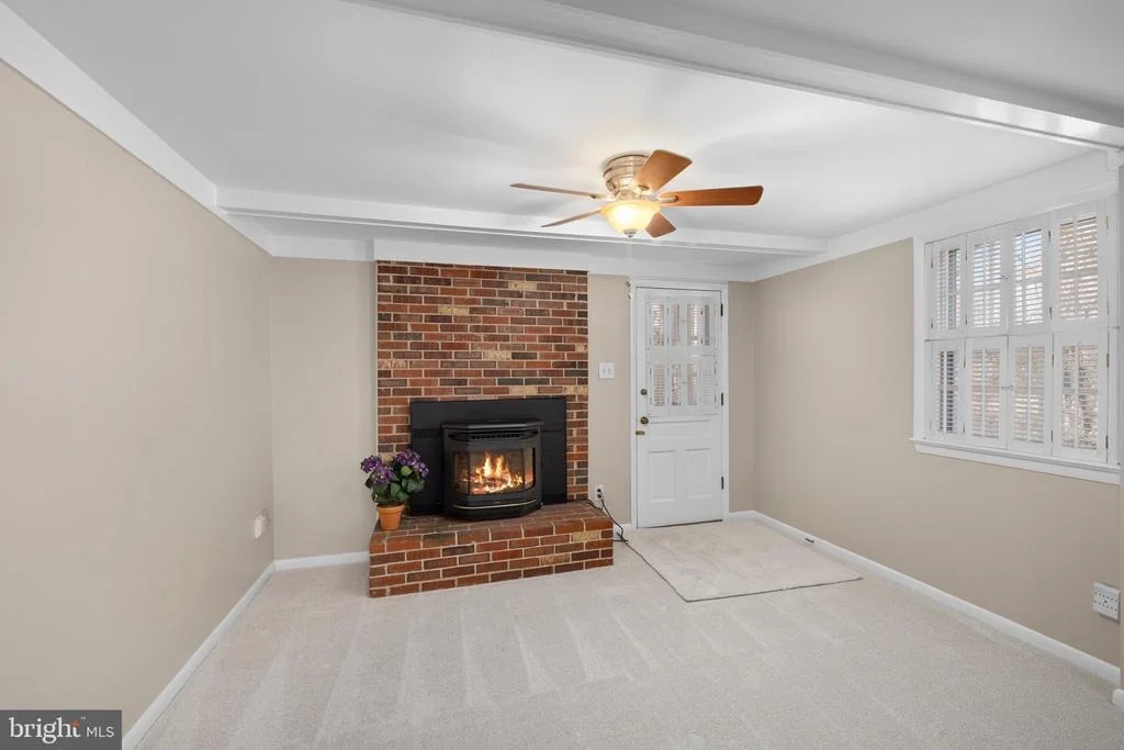 Photo of 6300 GLENBARD ROAD
