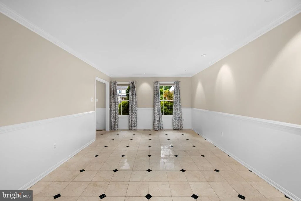 Photo of 9454 LAPSTRAKE LANE