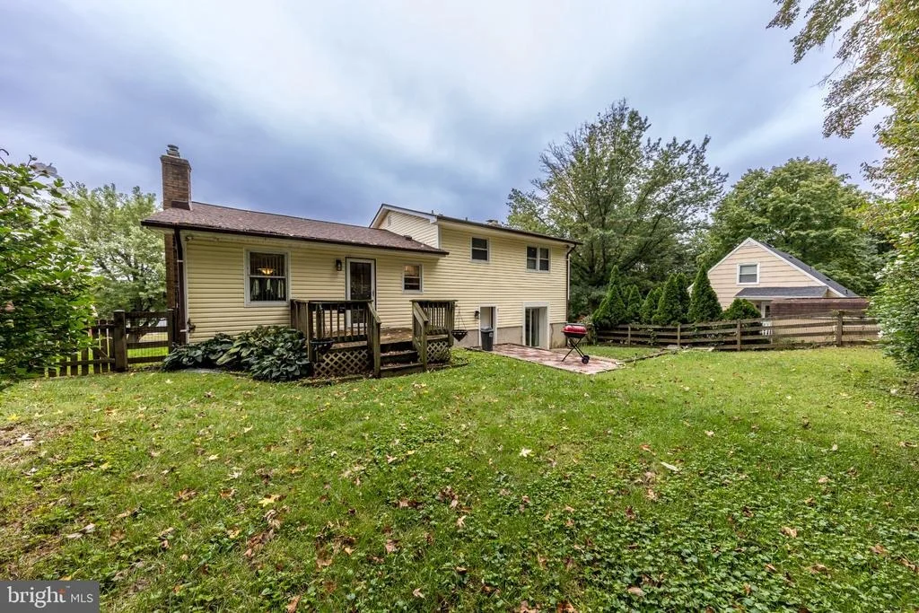 Photo of 1612 WEYBURN ROAD