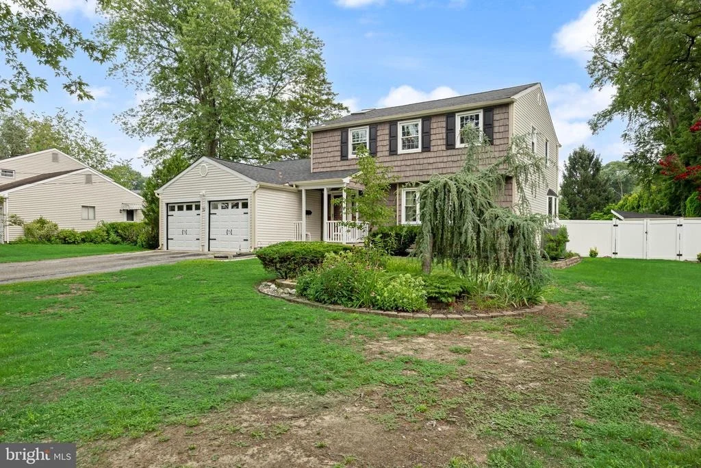 Photo of 52 SUNSET DRIVE