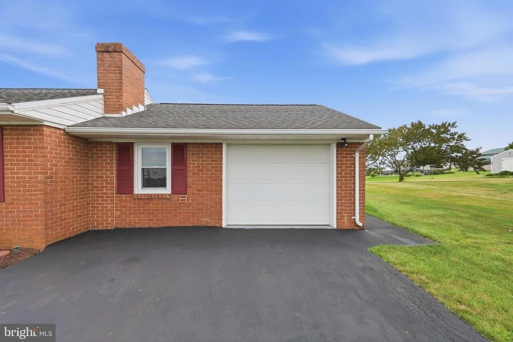 Photo of 16913 FAIRVIEW ROAD
