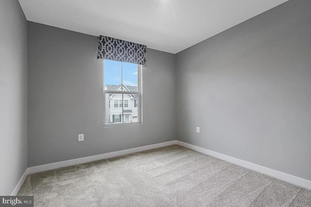 Photo of 14380 LONGHOUSE LOOP