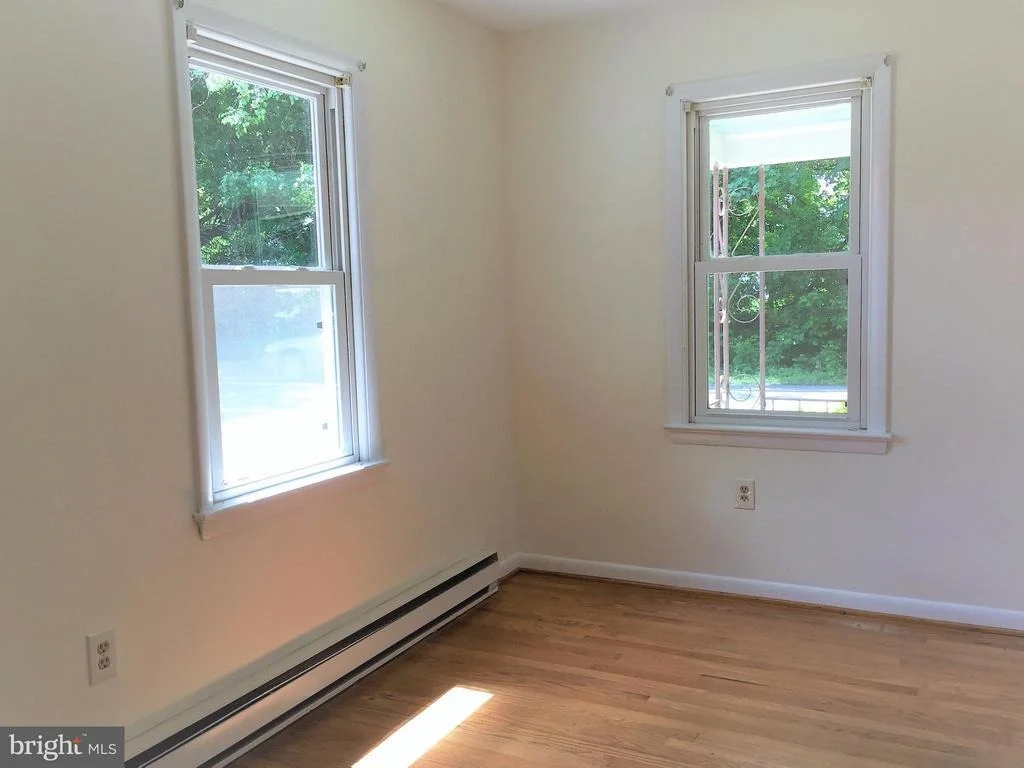 Photo of 1675 SHOOKSTOWN ROAD