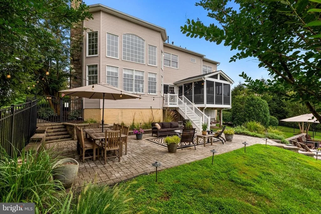 Photo of 14835 HUNTING WAY