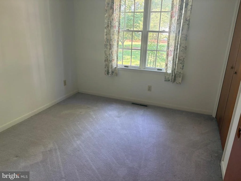 Photo of 207 THRASHER WAY
