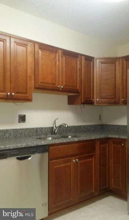 Photo of Unit 4322 at 15100 INTERLACHEN DRIVE